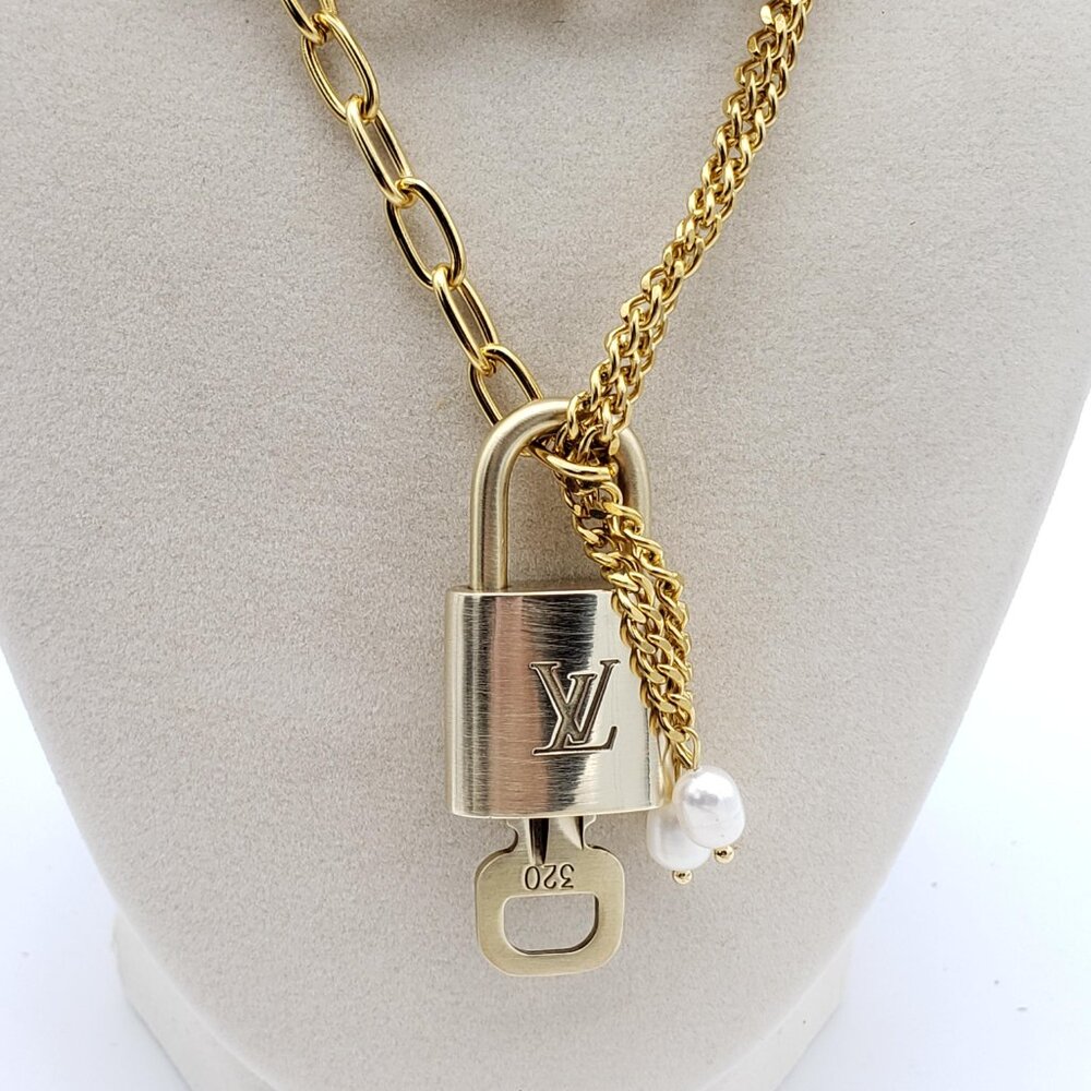 Double Chain Necklace with Authentic Louis Vuitton Padlock Pendant & Fresh Pearl - Picture 6 of 13